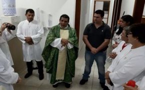 Paróquia Santa Luzia de Iaras Presenteia a Câmara Municipal com uma Imagem de Santa Luzia a Padroeira Do Município